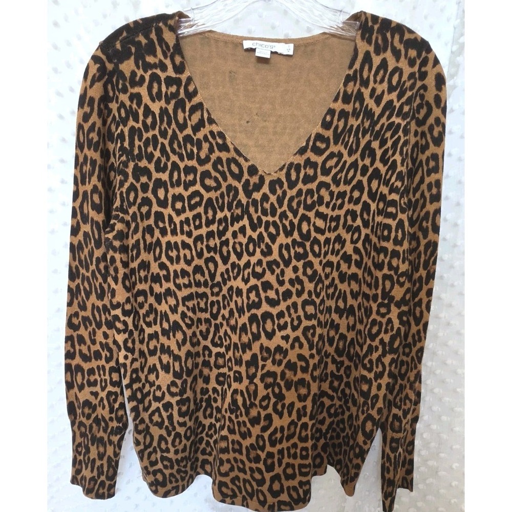 Chico's Leopard print Lightweight V neck Long Sleeve Sweater SZ 1/Medium